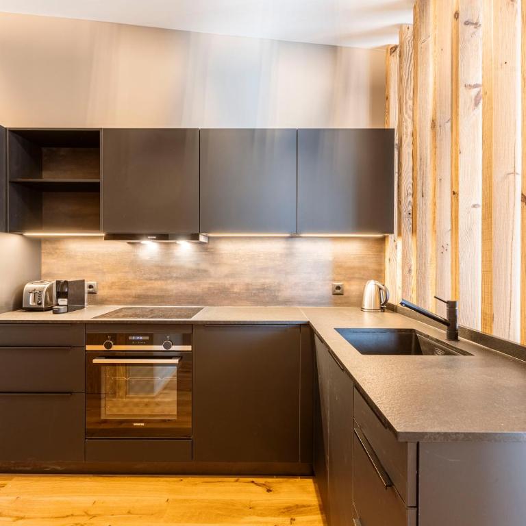 Zillertal Suites Fügen by ALPS RESORTS - Apartment mit Balkon (4 Personen) - 14