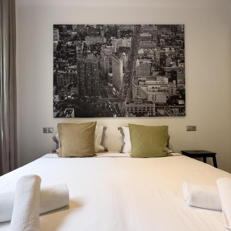 Sagrada Familia Bliss - Two-Bedroom Apartment - 3