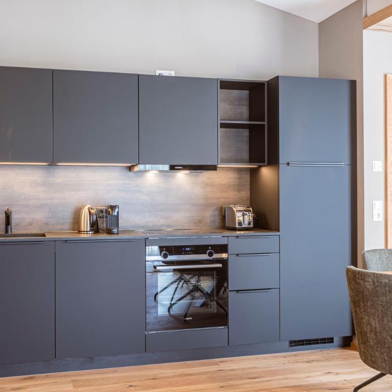 Zillertal Suites Fügen by ALPS RESORTS - Superior Apartment mit 2 Schlafzimmern für bis zu 6 Personen - 16