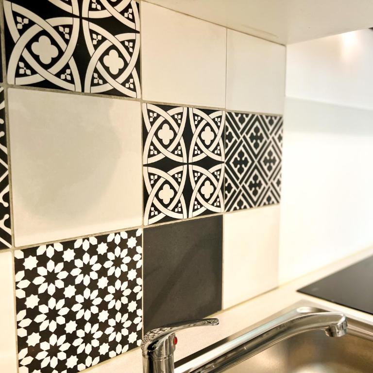 MAISON DE VILLE 10 personnes CLOS CHASSAING- WIFI -CENTRE VILLE -PROPERTY RENTAL NM - Haus mit 5 Schlafzimmern - 20