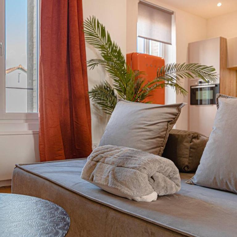 Les Suites Locarno, Parking-Proche gare - Appartement 1 Chambre - 5