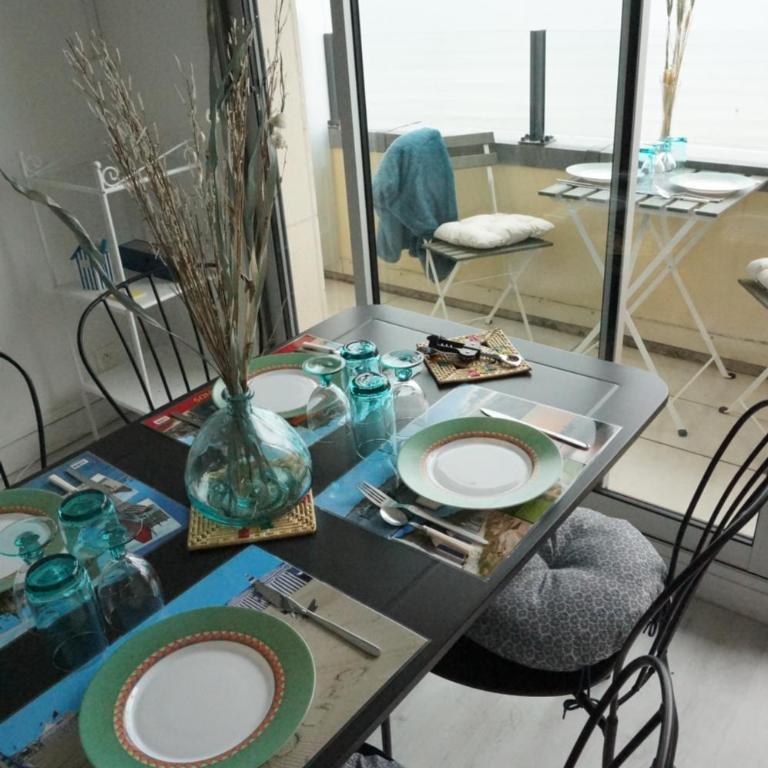 BELLE VIE vue dominante mer et plage - Appartement 2 à 4 personnes - One-Bedroom Apartment - 5