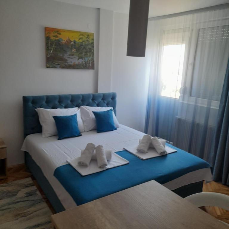 Holiday apartament three - Apartman sa 1 Spavaćom Sobom - 1