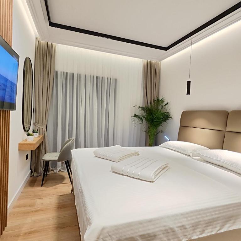 AMD Premium rooms Budva - Deluks Dvokrevetna Soba sa Bračnim Krevetom/Zasebnim Krevetima i Balkonom - 1