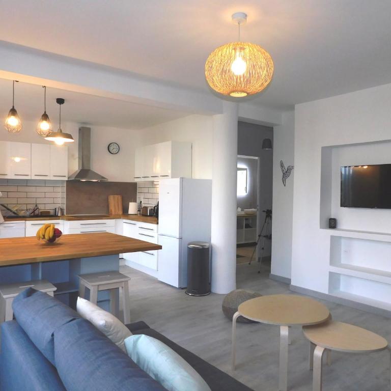 Bel appartement 4 pièces - Apartamento de 3 dormitorios - 4