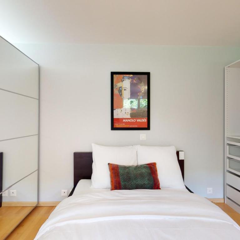 Spacious studio in a quiet area of Sierre - Studio mit Terrasse - 9