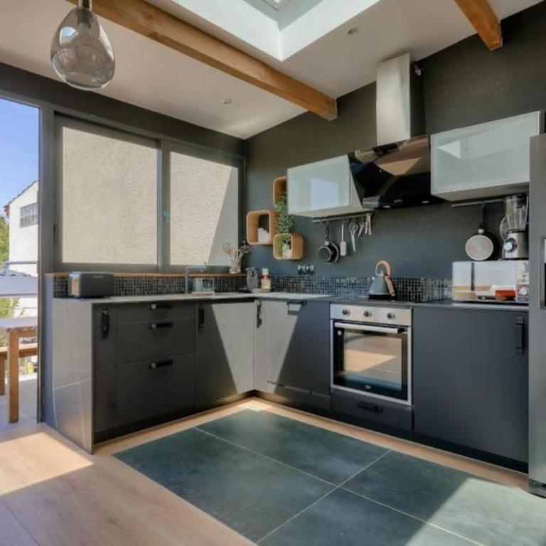 Fabuleuse maison/jardin d’architecte proche Paris - Three-Bedroom Villa - 17