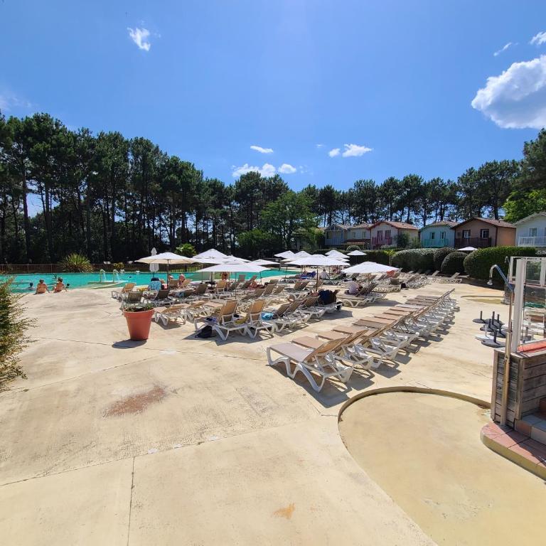 Appartement Domaine du Golf avec Piscine - One-Bedroom Apartment - 3