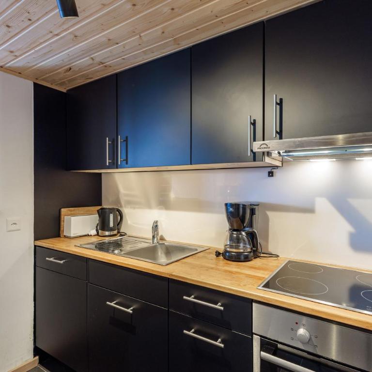 Superbe appartement, en 2 parties, au centre d'Anzère - Apartment - 11