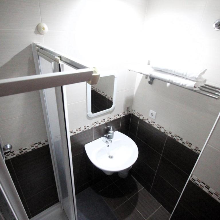 CONOCE CANGAS DE ONIS - Apartamento de 2 dormitorios - 15