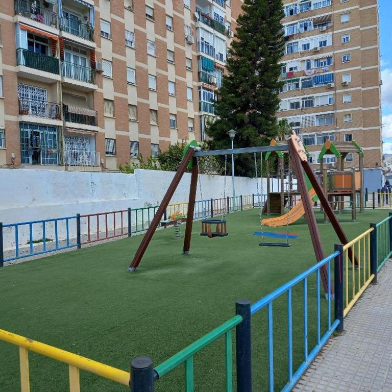 Apartments Malaga central Station parking Terrace with sun - Apartamento de 3 dormitorios - 20