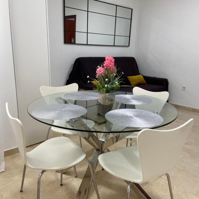 Beach and city apartment a 50m de la playa - One-Bedroom Apartment - 6
