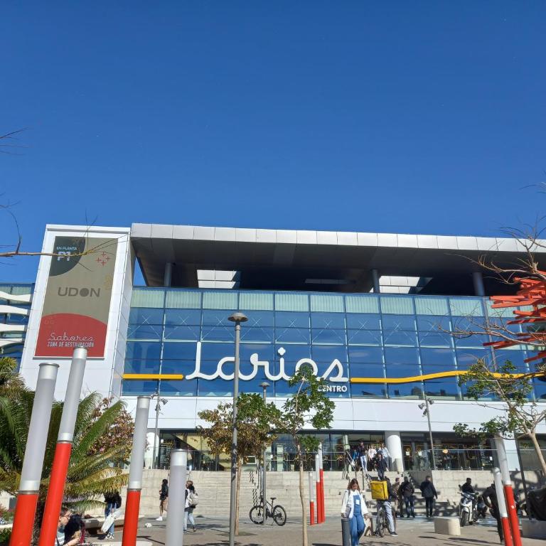 Apartments Malaga central Station parking Terrace with sun - Apartamento de 3 dormitorios - 2