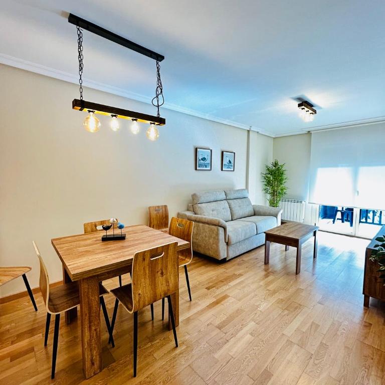 MARINA LLANES V - Two-Bedroom Apartment - 26