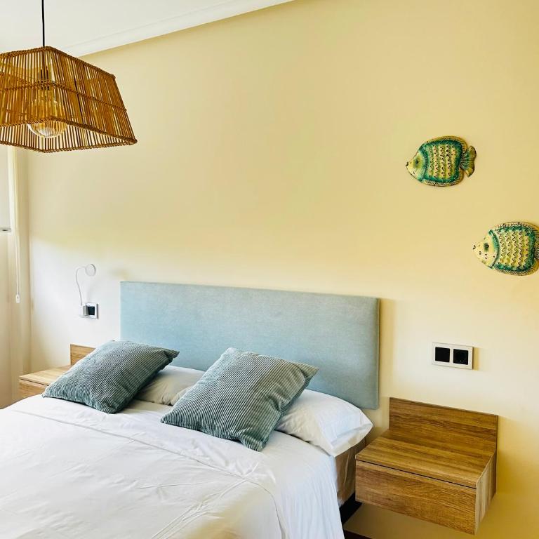 MARINA LLANES V - Two-Bedroom Apartment - 27