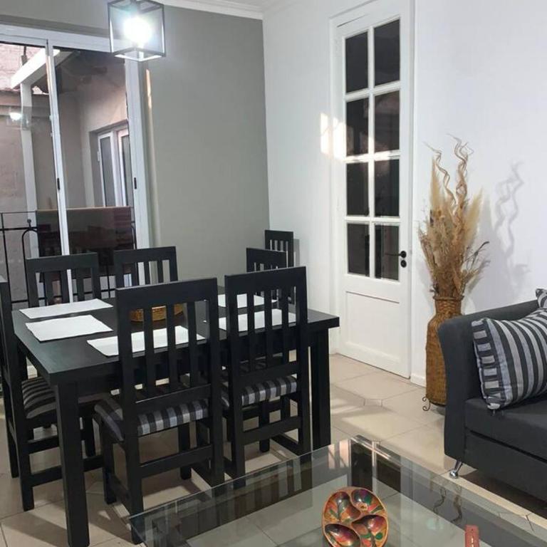 Casona centrica alameda Mendoza - Three-Bedroom House - 1