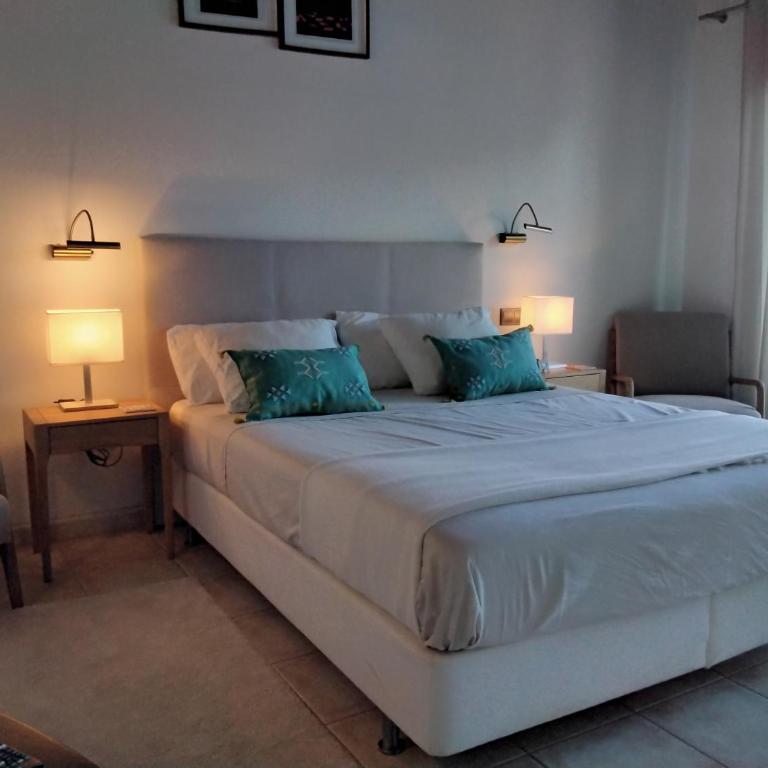 SURFWHITEHOUSE - Three-Bedroom Villa - 8