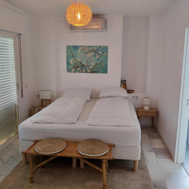 Relaxed Retreat With Pool - Casa Vacacional de 3 dormitorios - 4