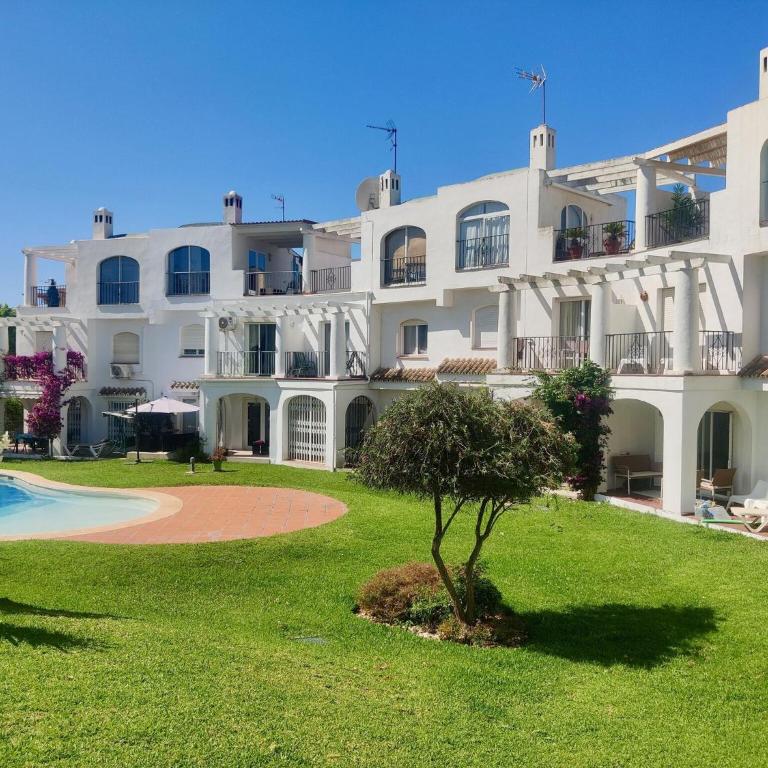 Relaxed Retreat With Pool - Casa Vacacional de 3 dormitorios - 27