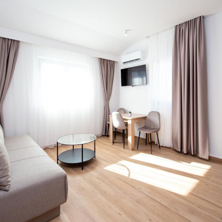 Apartments Sirena - Modern stay with free parking - Deluks Apartman - 10