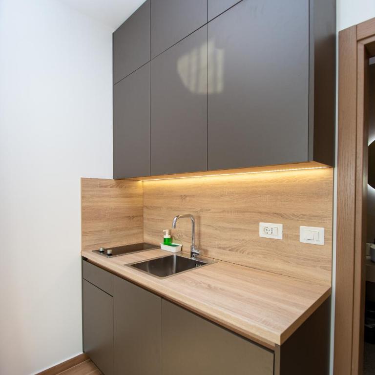 Apartments Sirena - Modern stay with free parking - Deluks Apartman - 11