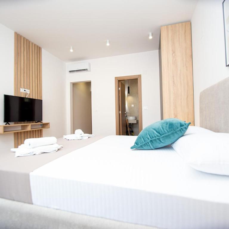 Apartments Sirena - Modern stay with free parking - Deluks Apartman - 11