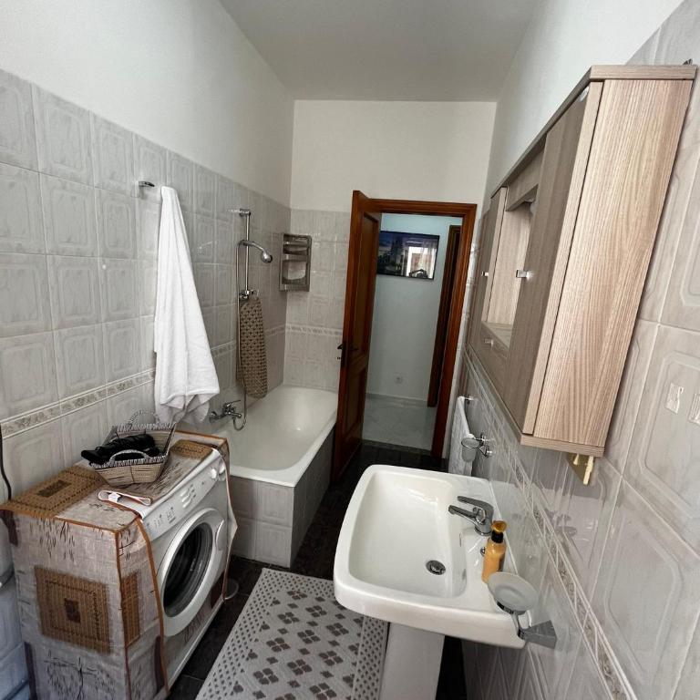 Appartamento Niki&Raffy - Two-Bedroom Apartment - 13