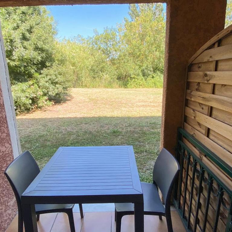 Joli Appartement 27m2 Terre d'Ocre en village vacances en Camargue - Appartamento con 1 Camera da Letto - 5