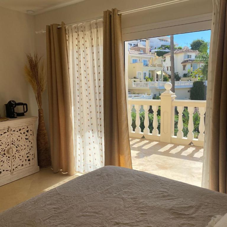 Luxury B&B Villa Tauro - Deluxe Double Room with Sea View - 3