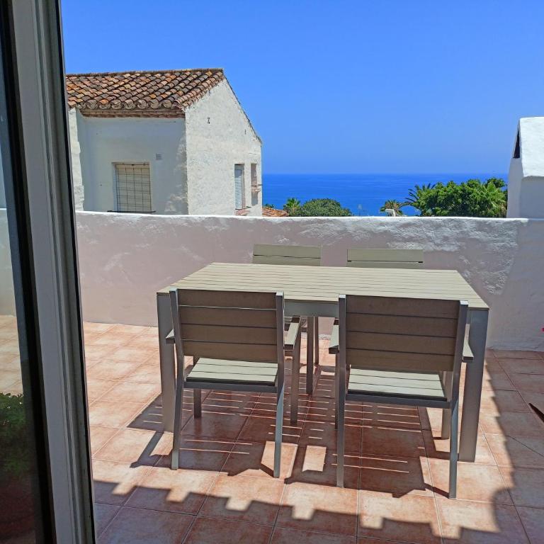 Pura Vida - One-Bedroom Apartment - 2
