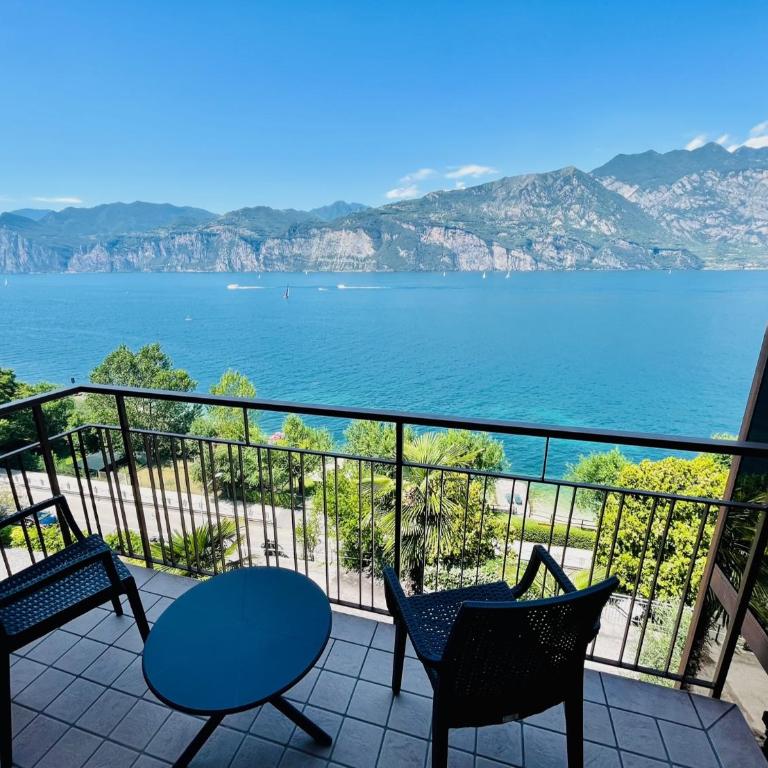 Hotel Villa Carmen - Camera Singola con Vista Lago - 1