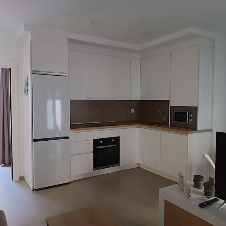 Loving Corazones - One-Bedroom Apartment - 1