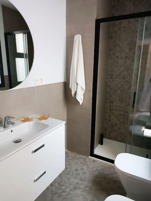 Loving Corazones - One-Bedroom Apartment - 15