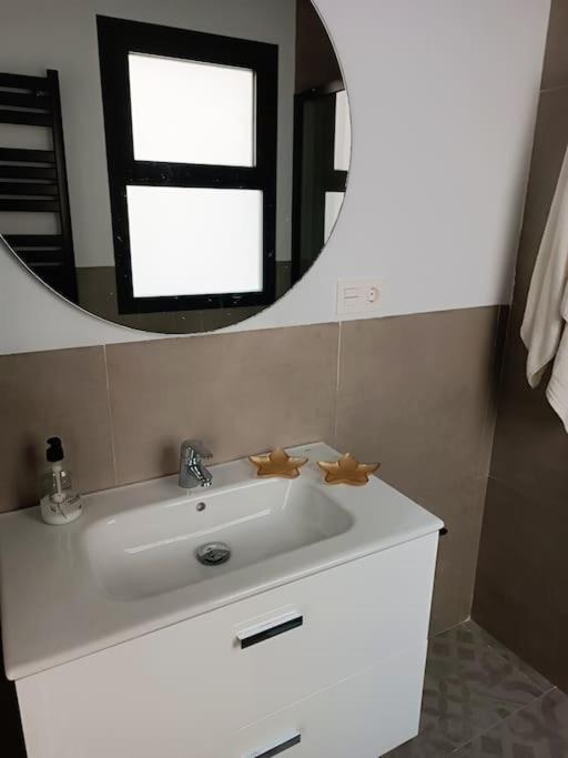 Loving Corazones - One-Bedroom Apartment - 25