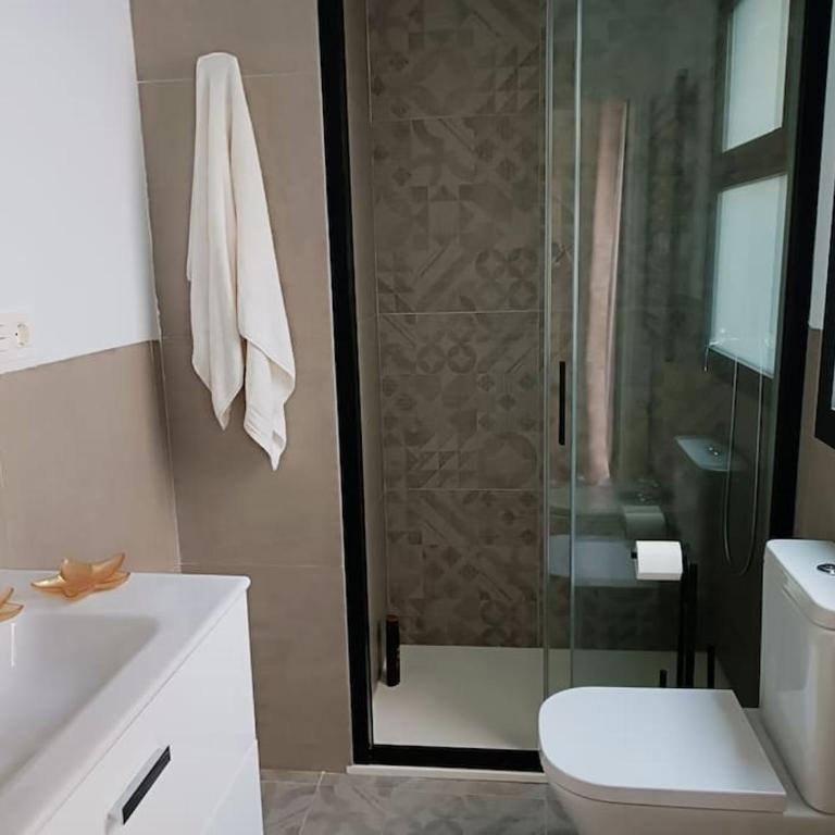 Loving Corazones - One-Bedroom Apartment - 27