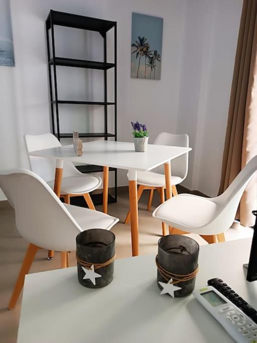 Loving Corazones - One-Bedroom Apartment - 28