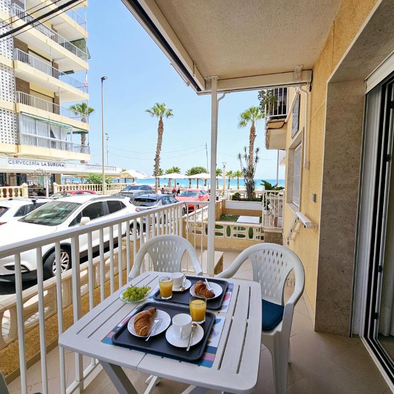 Apartamento NEPTUNO - Primera Línea de Playa by SunCastle apartamentos - Apartamento de 2 dormitorios - 1