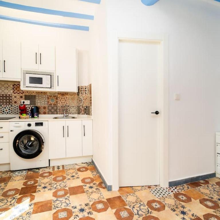 Alhambra Dreams 1958 - One-Bedroom Apartment - 15