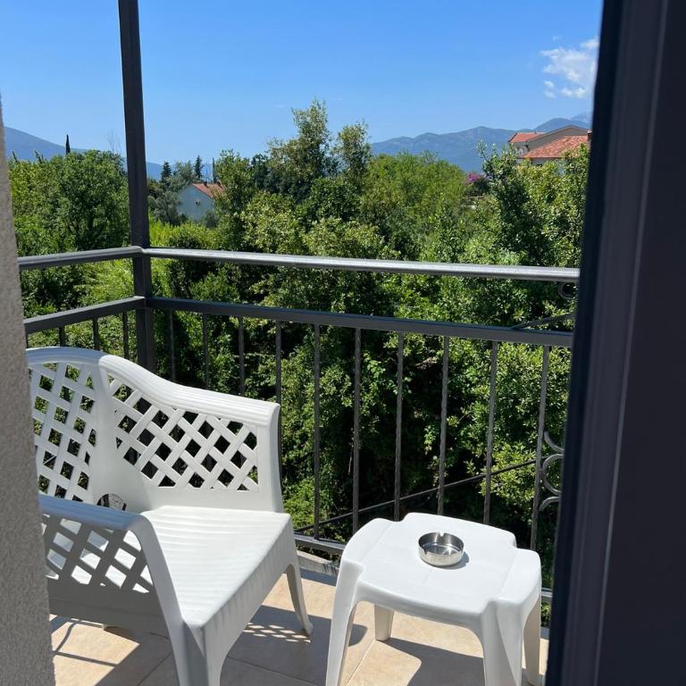 Apartmani Bekonja - Dvokrevetna Soba sa Bračnim Krevetom - 1