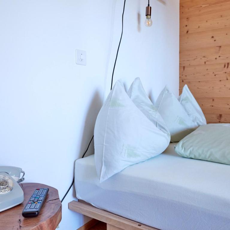 Hotel Waldhaus - Doppelzimmer mit Bergblick - 9