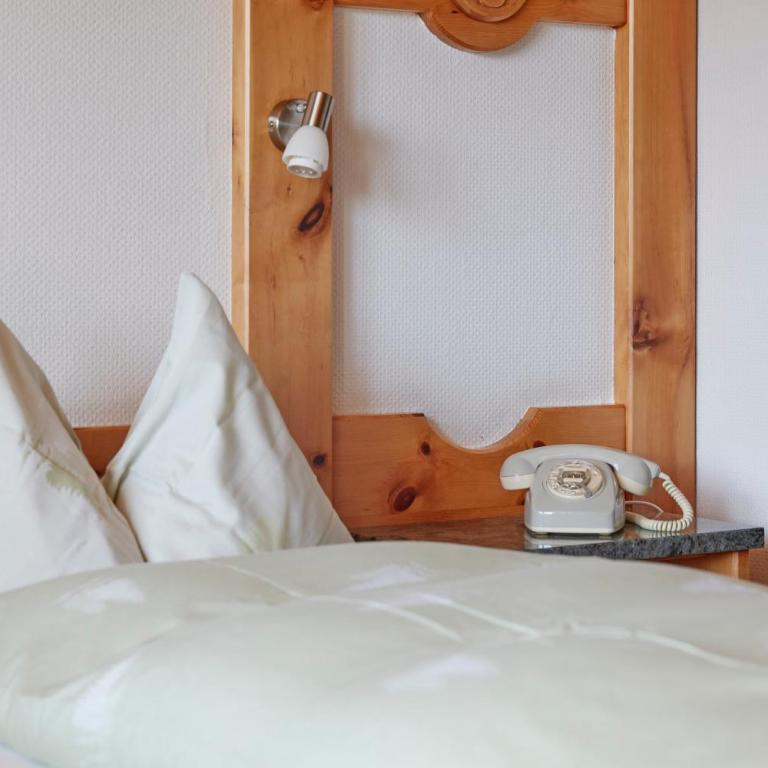 Hotel Waldhaus - Doppelzimmer mit Balkon - 17