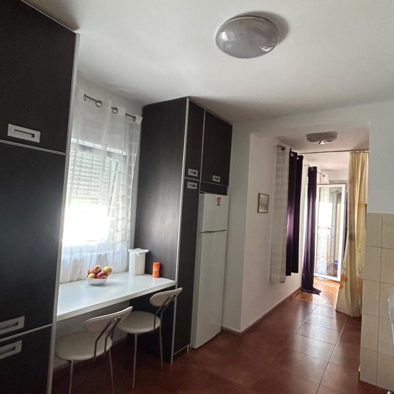 Apartman Luka Budva - Apartman sa 1 Spavaćom Sobom - 1
