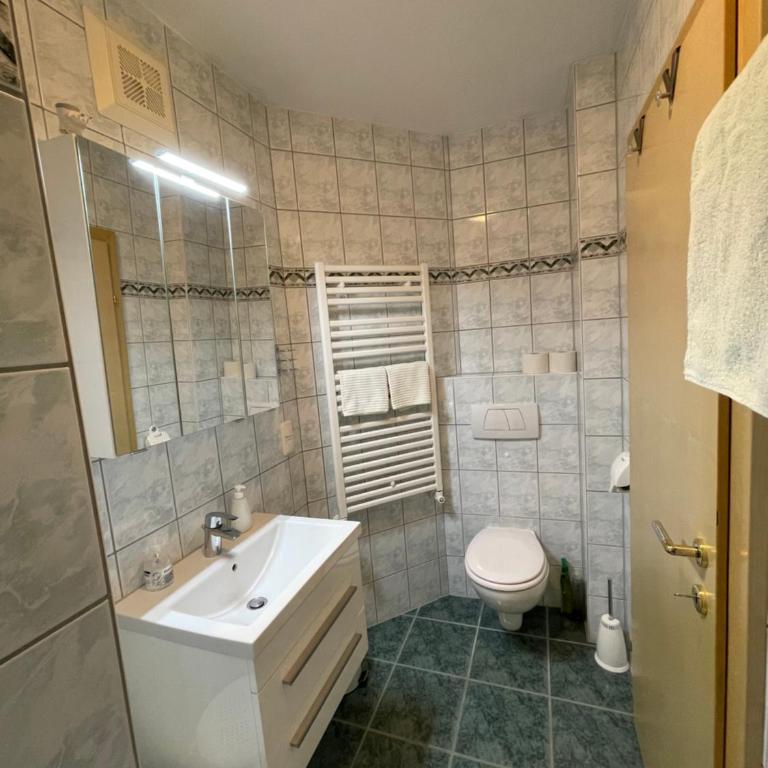 Haus Krismer - Apartment mit 2 Schlafzimmern und Badezimmer - 16