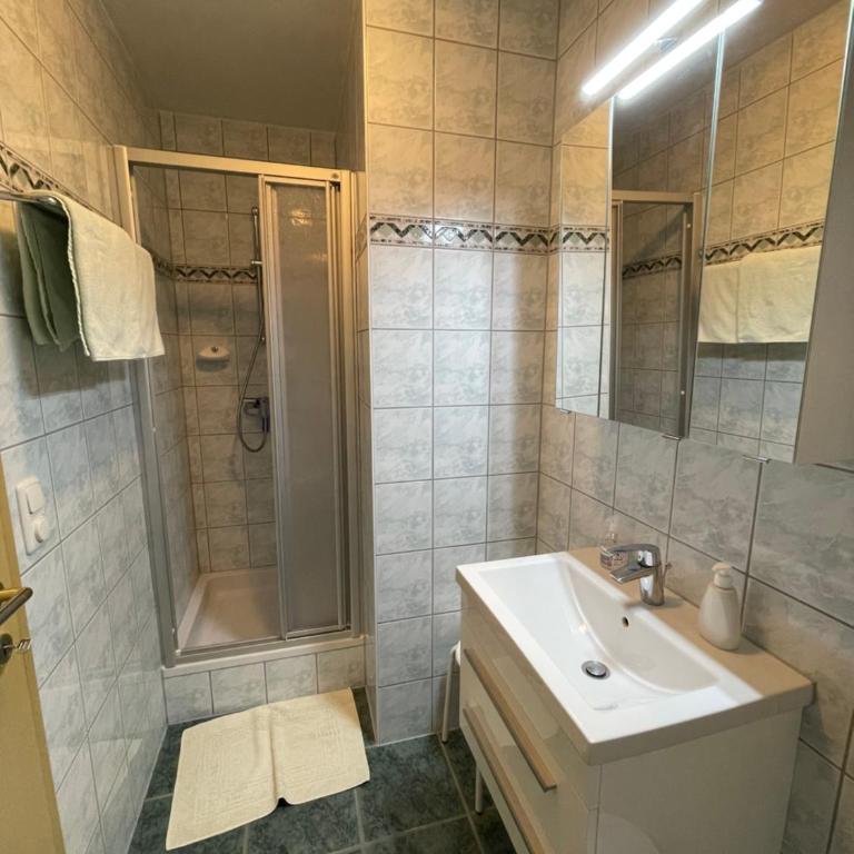 Haus Krismer - Apartment mit 2 Schlafzimmern und Badezimmer - 17