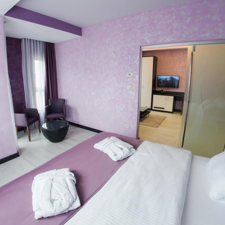 Hotel Mostar - Suite with Balcony - 6