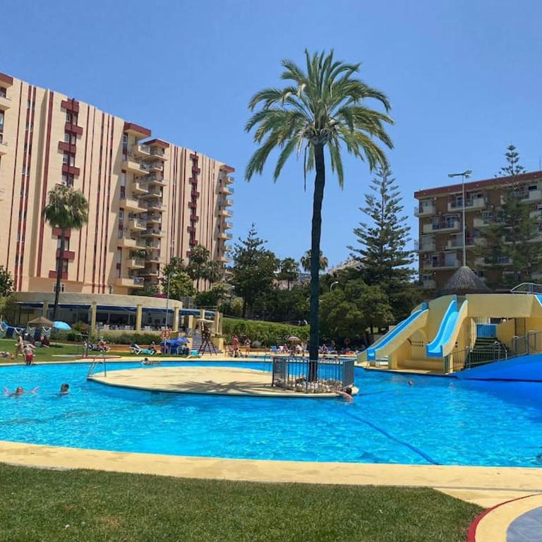 Alucinante Apt. con vistas, piscinas y recepción 24 hs. - Apartamento de 1 dormitorio - 1