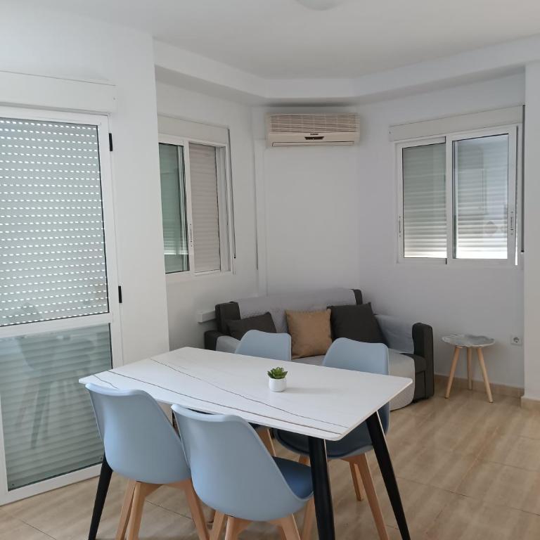 Apartment near sea Nortico 5 Torrevieja Spain - Two-Bedroom Apartment - 25