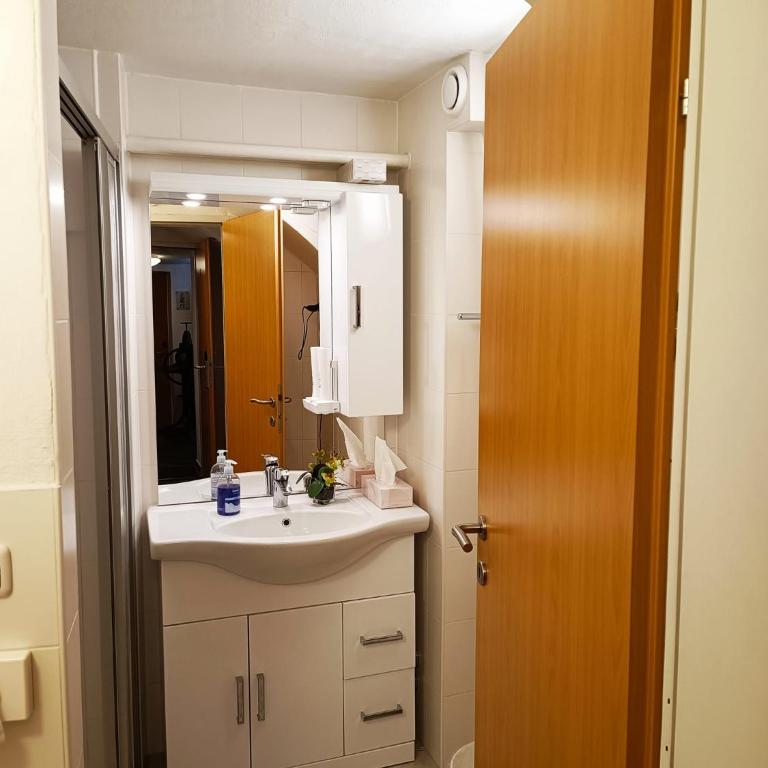 Cityhotel Junger Fuchs - Familienzimmer - 4