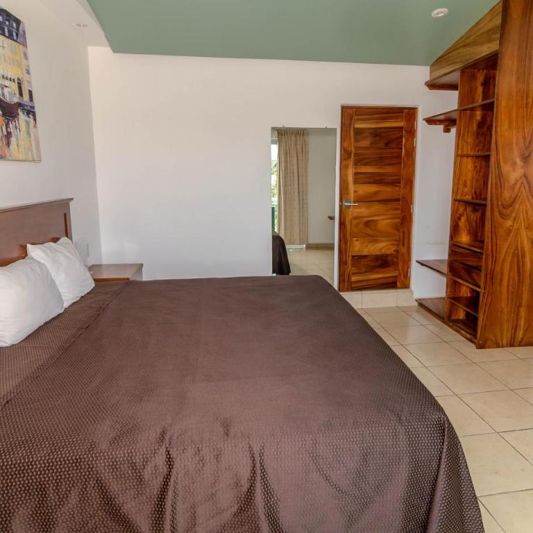 Hotel Casa Pridda - Habitación Doble Deluxe con balcón y vistas al mar - 8