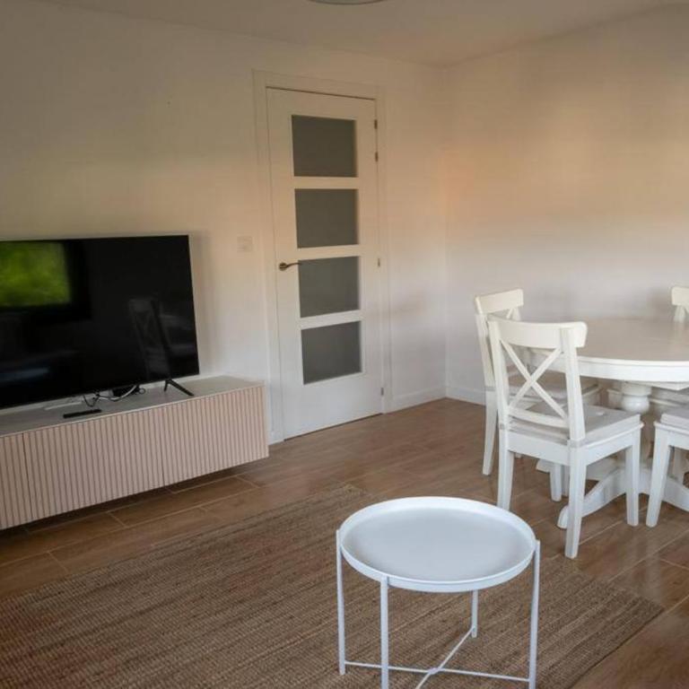 Piso nuevo a 150m playa Sanxenxo - Apartamento de 3 dormitorios - 2